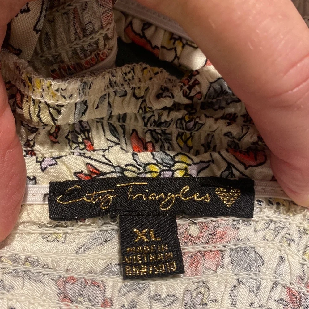 City Triangle Tube Top with Straps. Size XL - Picture 2 of 2